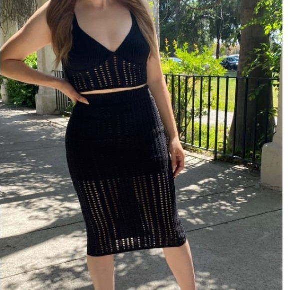 Two Piece - Picture 3 of 3